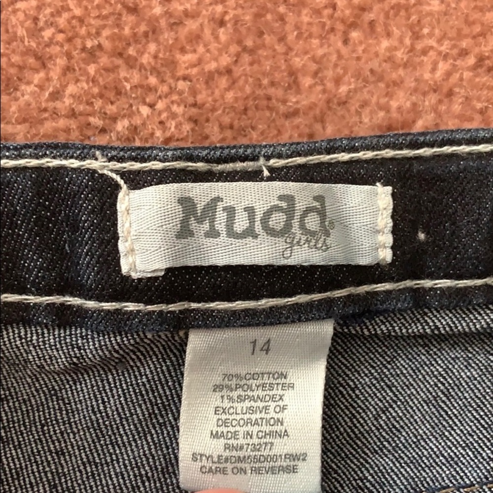 Shorts - Picture 3 of 3